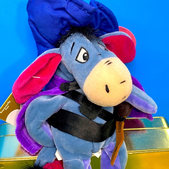 DISNEY STORE EXCLUSIVE NWT 90s WINNIE THE POOH EEYORE MUSKETEER BEAN BAG PLUSH - Picture 2 of 12